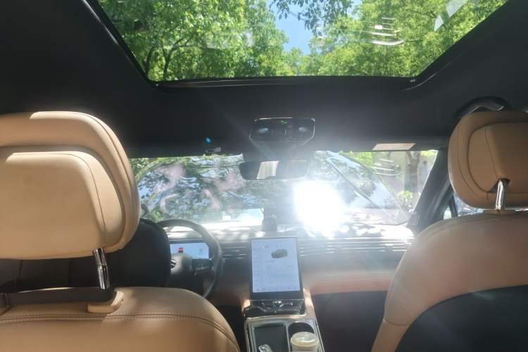 Used Nio ES8 2020 415 km Signature Edition 6-Seater Version Headliner