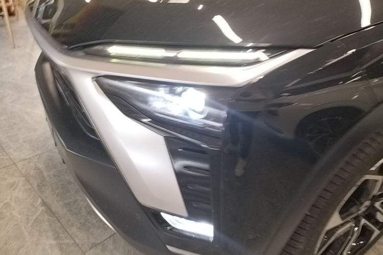 Used Nio ES8 2020 450 km Signature Edition 7-Seater Version Left Front Headlight