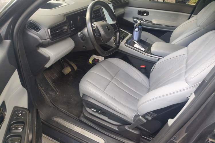 Used Nio ES8 2020 580 km Range 7-Seater Version Left Front Seat