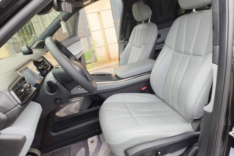 Used Nio ES8 2020 580 km Range Signature Edition Six-Seater Version Left Front Seat