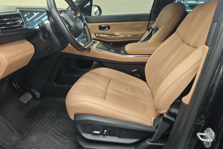 Used Nio ES8 2020 415 KM Signature Edition 7-Seater Version Left Front Seat