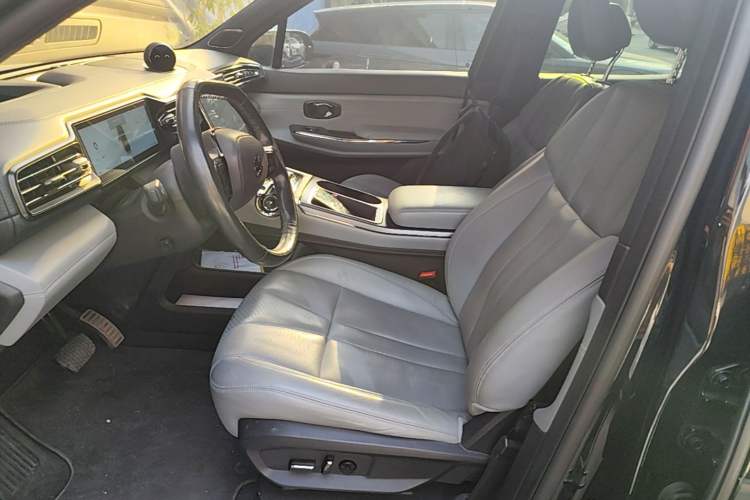 Used Nio ES8 2020 580 km Range Signature Edition Six-Seater Version Left Front Seat