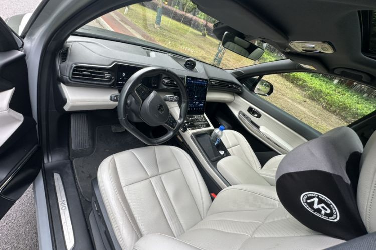 Used Nio ES8 2020 415 km Range 6-Seater Version Left Front Seat