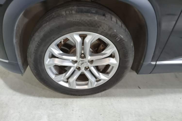 Used Nio ES8 2020 415 km Range 6-Seater Version Left Front Wheel Hub