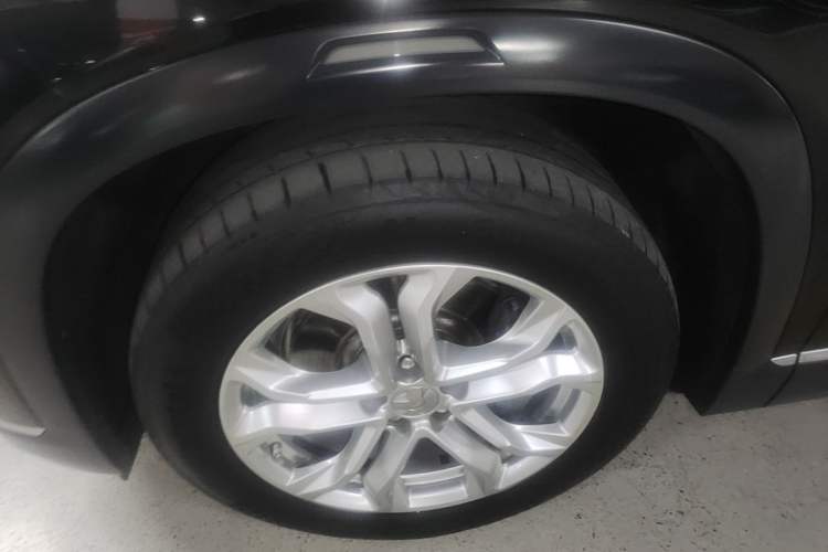 Used Nio ES8 2020 580 km Range Six-Seater Version Left Front Wheel Hub