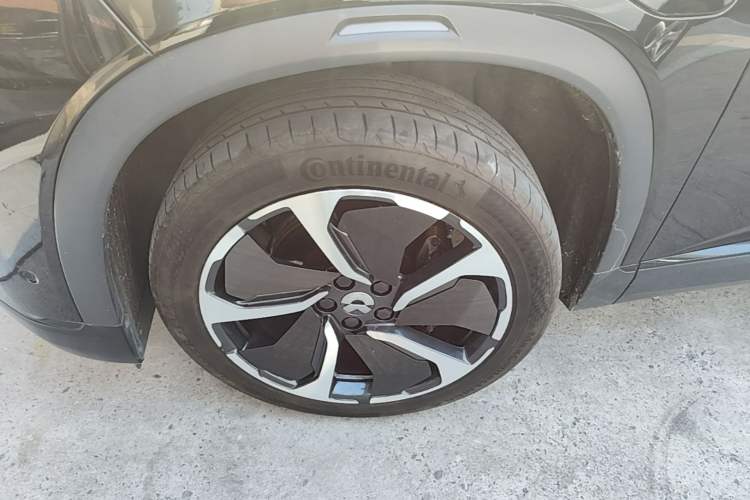 Used Nio ES8 2020 580 km Range Signature Edition Six-Seater Version Left Front Wheel Hub