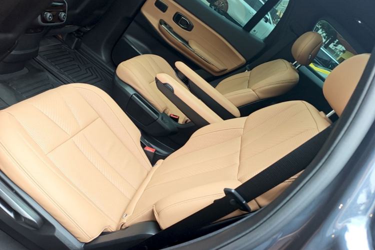 Used Nio ES8 2020 580 km Range Six-Seater Version Left Rear Seat