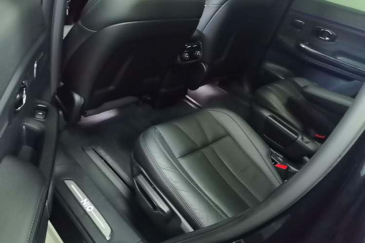 Used Nio ES8 2020 580 km Range Six-Seater Version Left Rear Seat