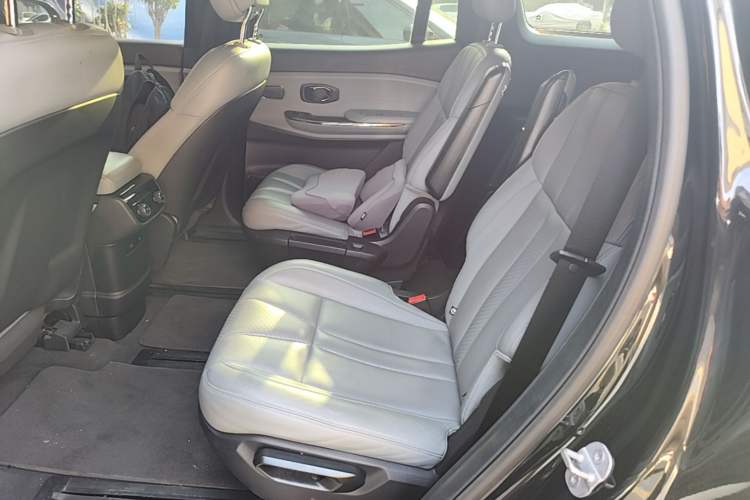 Used Nio ES8 2020 580 km Range Signature Edition Six-Seater Version Left Rear Seat