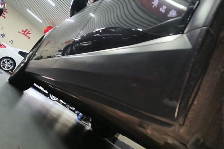 Used Nio ES8 2020 415 km Range 6-Seater Version Left Side Sill