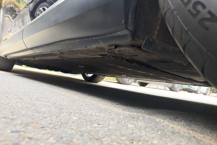 Used Nio ES8 2020 580 km Range Six-Seater Version Left Side Sill