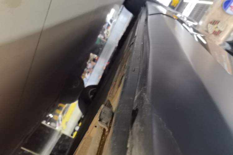Used Nio ES8 2020 580 km Range Six-Seater Version Left Side Sill