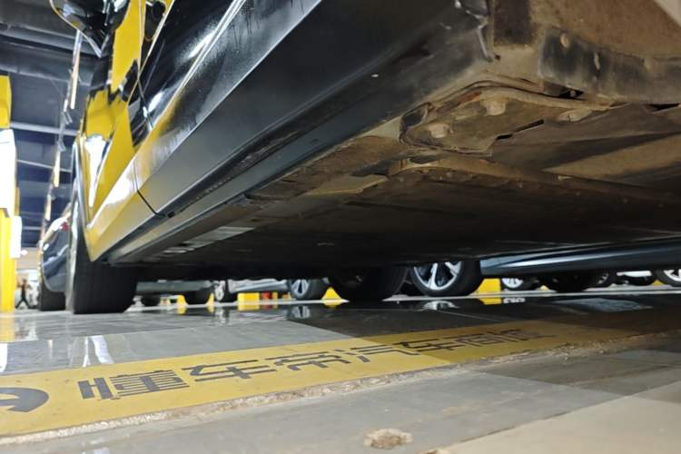 Used Nio ES8 2020 580 km Range Six-Seater Version Left Side Sill