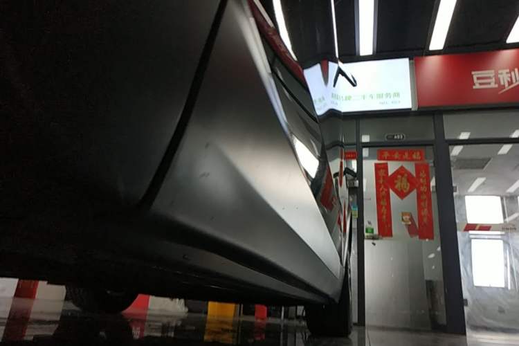Used Nio ES8 2020 580 km Range Six-Seater Version Left Side Sill