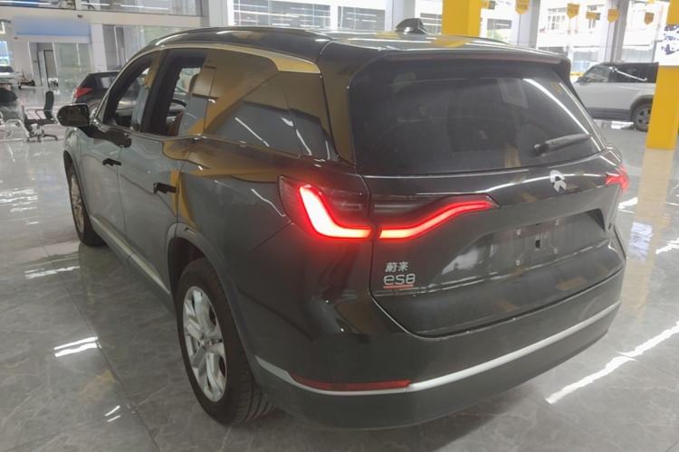 Used Nio ES8 2020 450 km Range 6-Seater Version Rear Left 45 Deg
