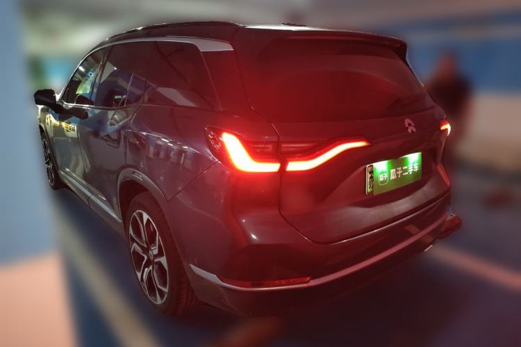 Used Nio ES8 2020 580 km Range Signature Edition Six-Seater Version Rear Left 45 Deg