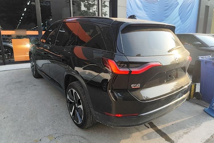 Used Nio ES8 2020 580 km Range Signature Edition Six-Seater Version Rear Left 45 Deg