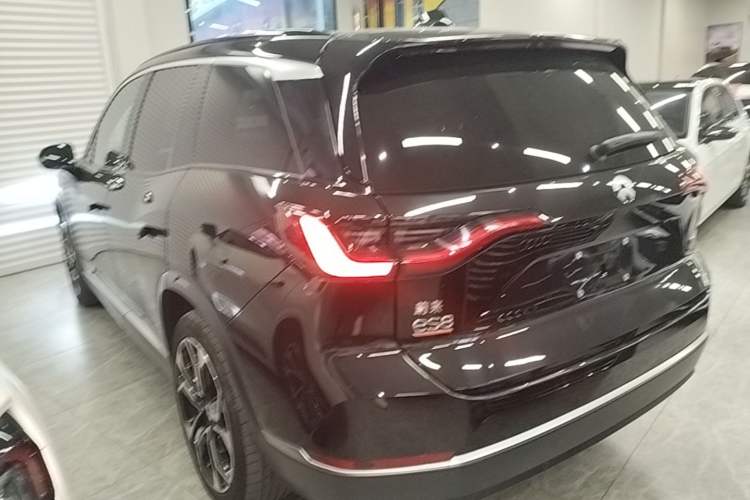 Used Nio ES8 2020 450 km Signature Edition 7-Seater Version Rear Left 45 Deg