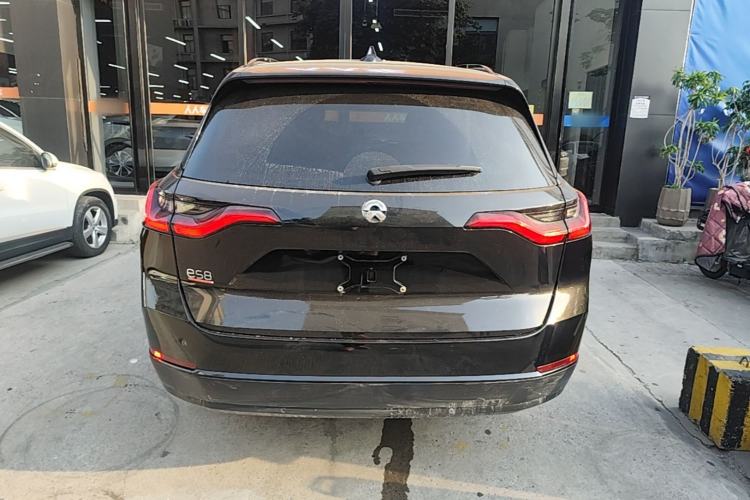 Used Nio ES8 2020 580 km Range Signature Edition Six-Seater Version Rear