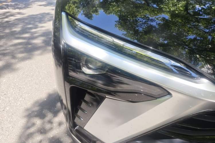 Used Nio ES8 2020 415 km Signature Edition 6-Seater Version Right Front Headlight