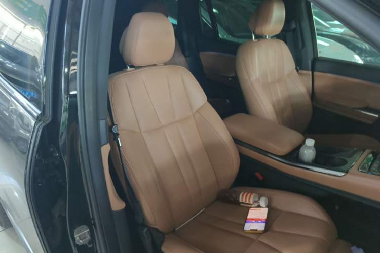Used Nio ES8 2020 580 km Range Six-Seater Version Right Front Seat