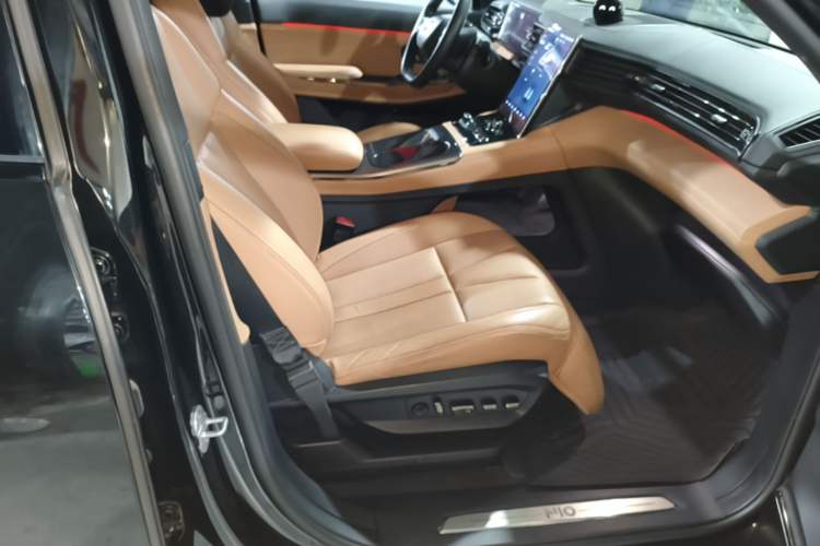 Used Nio ES8 2020 415 km Range 6-Seater Version Right Front Seat