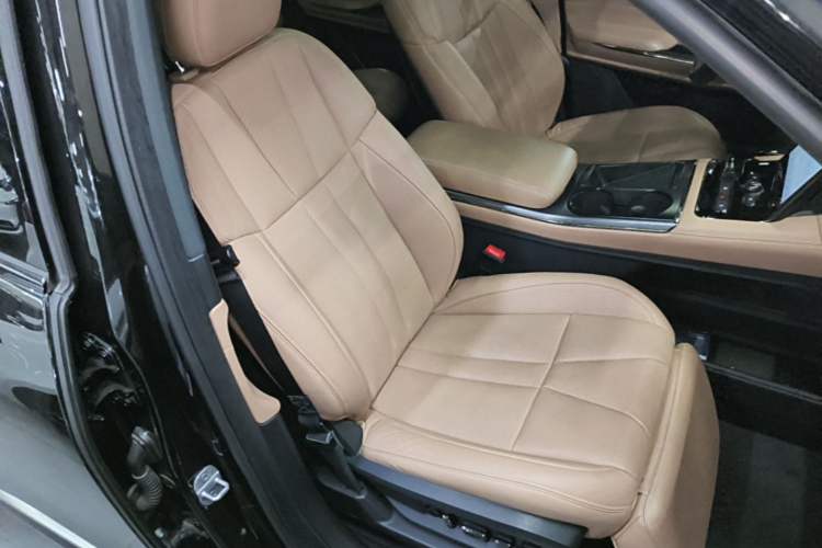 Used Nio ES8 2020 415 km Range 6-Seater Version Right Front Seat