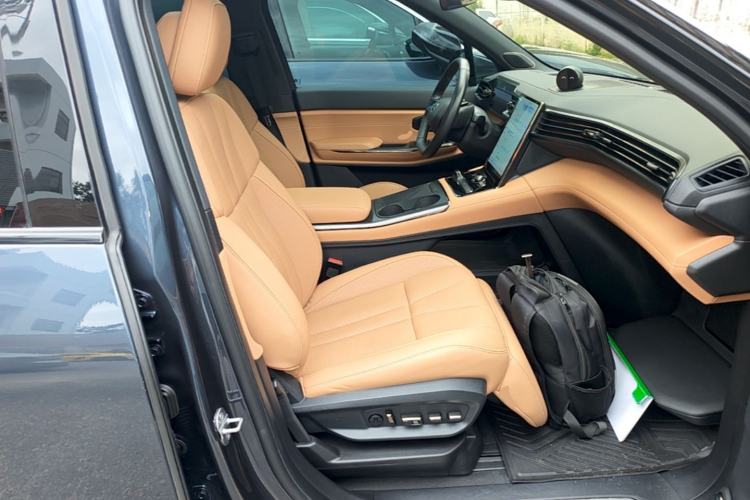 Used Nio ES8 2020 580 km Range Six-Seater Version Right Front Seat