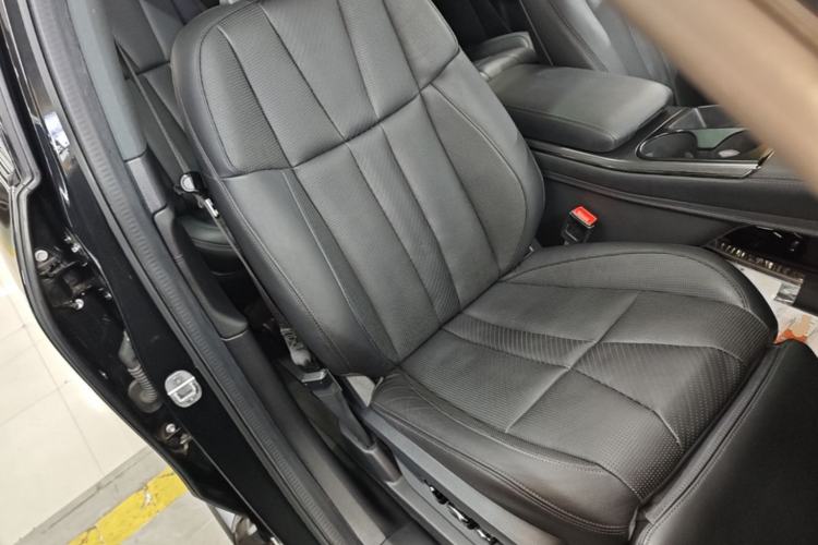 Used Nio ES8 2020 580 km Range Six-Seater Version Right Front Seat