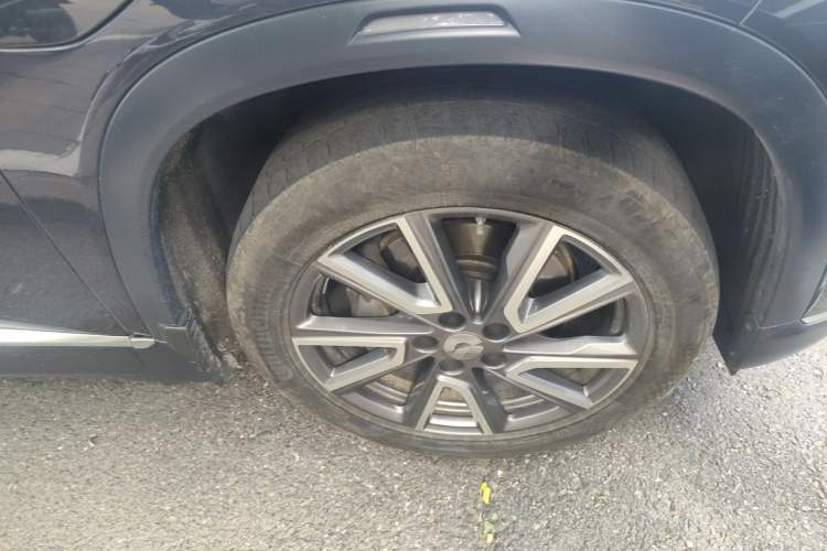 Used Nio ES8 2020 580 km Range 7-Seater Version Right Front Wheel Hub