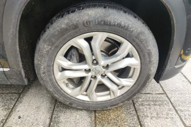 Used Nio ES8 2020 450 km Range 7-Seater Version Right Front Wheel Hub