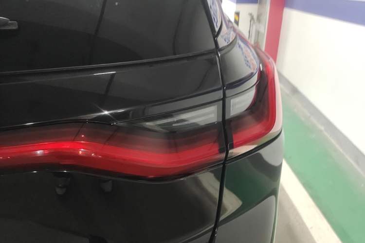 Used Nio ES8 2020 580 km Range Six-Seater Version Right Rear Taillight