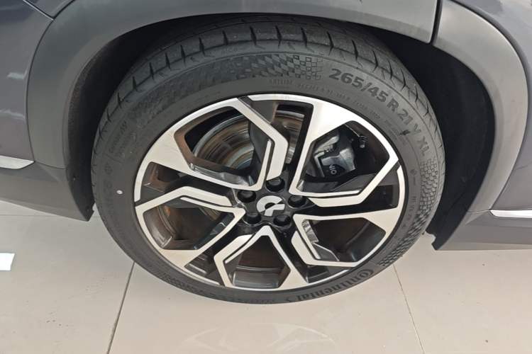 Used Nio ES8 2020 450KM Signature Edition Six-Seater Version Right Rear Wheel Hub