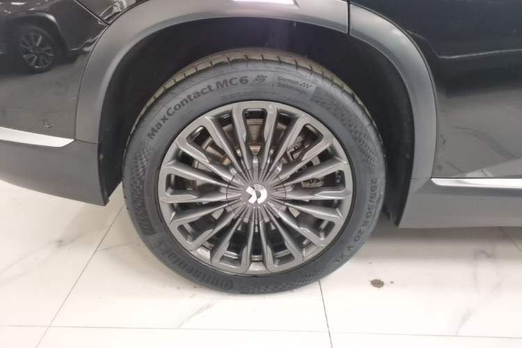Used Nio ES8 2020 580 km Range Six-Seater Version Right Rear Wheel Hub