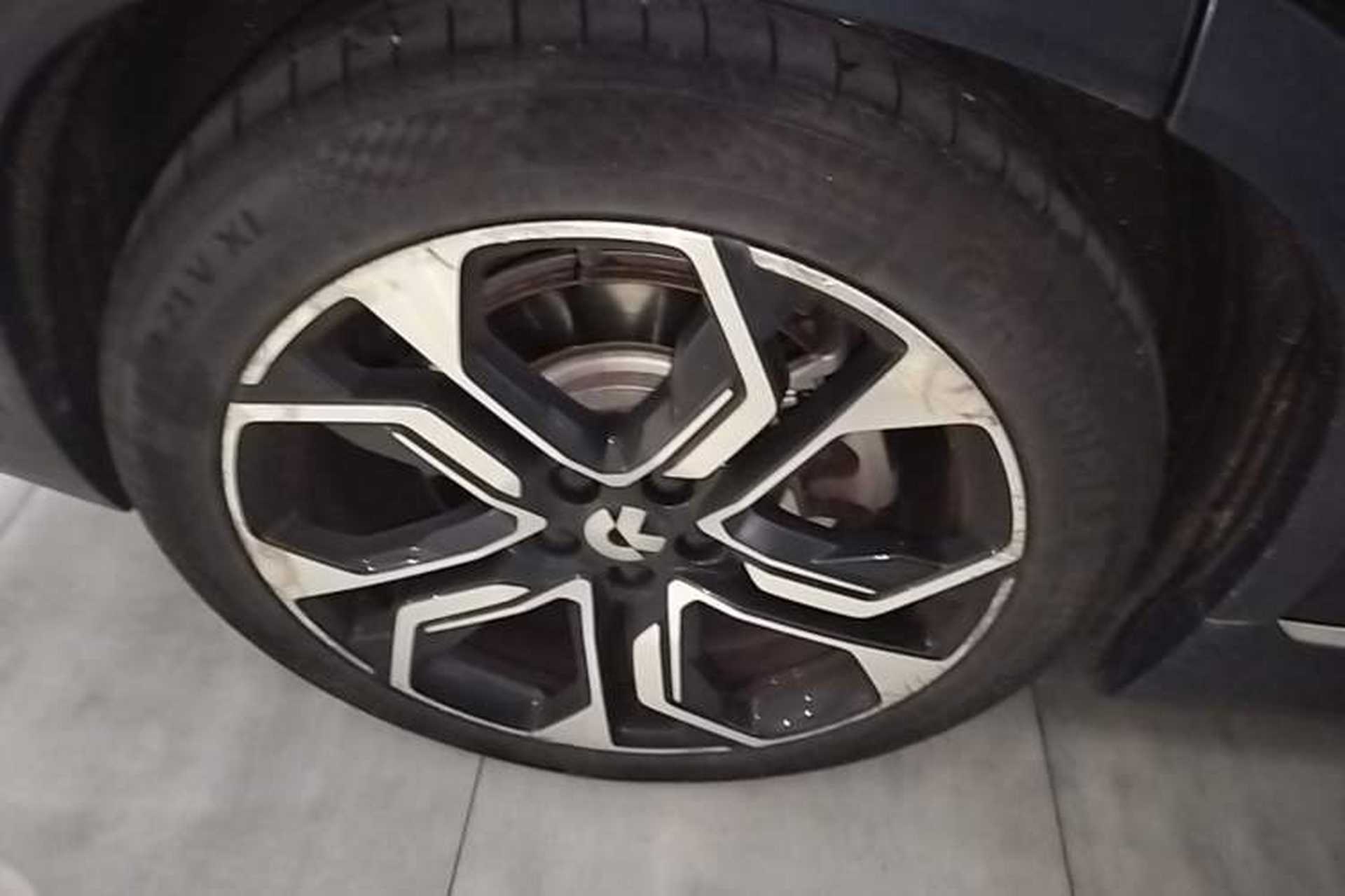 Used Nio ES8 2020 415 km Signature Edition 6-Seater Version Right Rear Wheel Hub