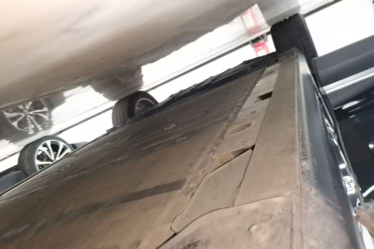 Used Nio ES8 2020 580 km Range Six-Seater Version Right Side Sill