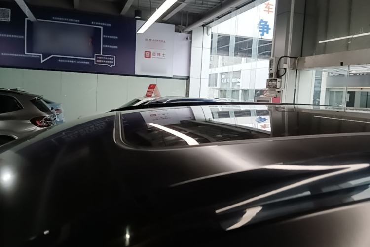 Used Nio ES8 2020 580 km Range Signature Edition Six-Seater Version Roof