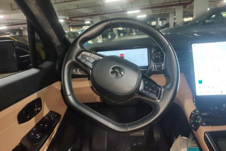 Used Nio ES8 2020 580 km Range Six-Seater Version Steering Wheel