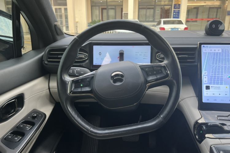 Used Nio ES8 2020 415 KM Signature Edition 7-Seater Version Steering Wheel