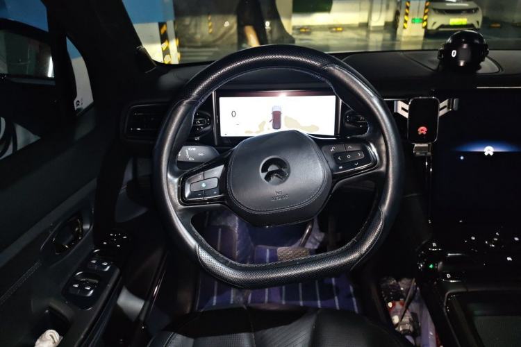 Used Nio ES8 2020 580 km Range Signature Edition Six-Seater Version Steering Wheel