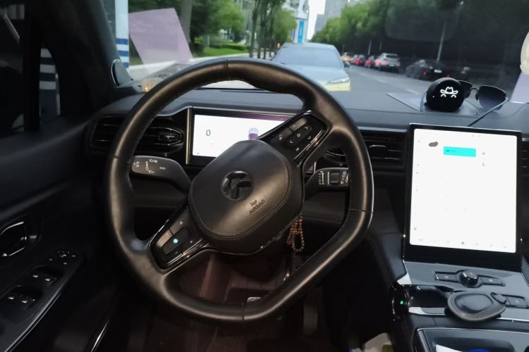 Used Nio ES8 2020 580 km Range Six-Seater Version Steering Wheel