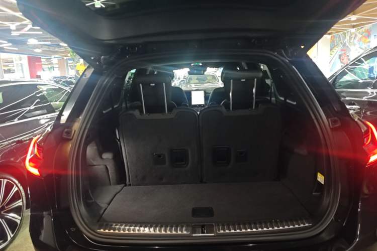 Used Nio ES8 2020 415 km Range 6-Seater Version Trunk
