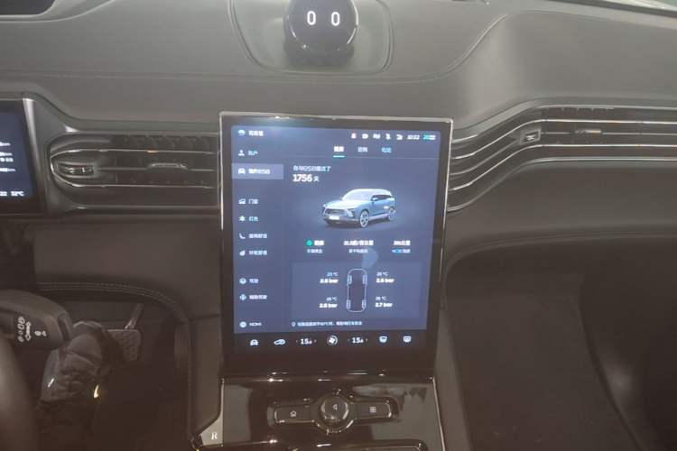 Used Nio ES8 2020 415 km Signature Edition 6-Seater Version Audio And AC Panel