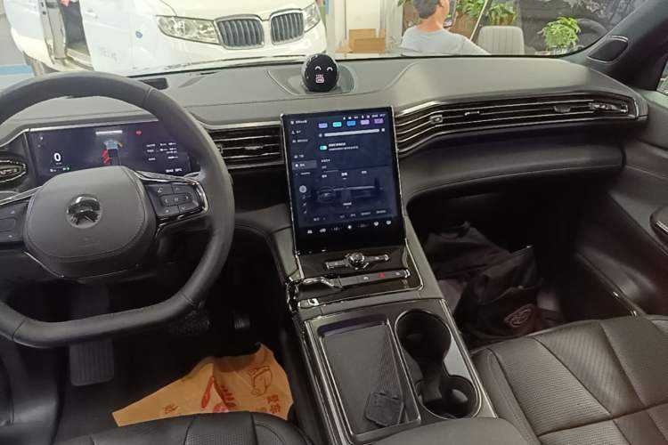 Used Nio ES8 2020 580 km Range Six-Seater Version Audio And AC Panel