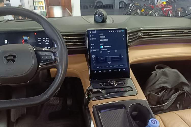 Used Nio ES8 2020 580 km Range Signature Edition Six-Seater Version Audio And AC Panel