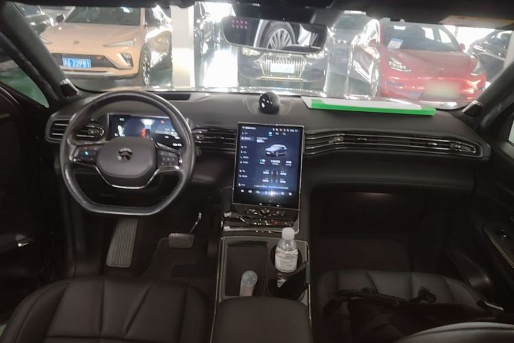Used Nio ES8 2020 415 km Signature Edition 6-Seater Version Center Console