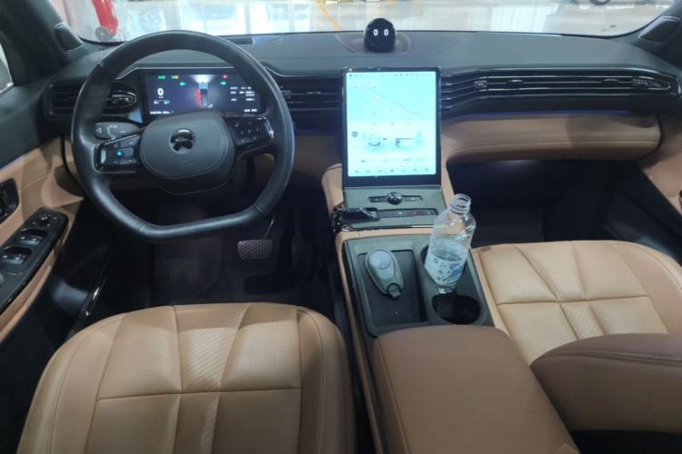 Used Nio ES8 2020 580 km Range Six-Seater Version Center Console