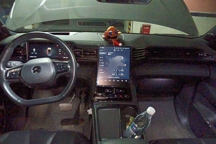 Used Nio ES8 2020 450 km Range 6-Seater Version Center Console