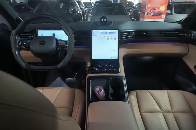 Used Nio ES8 2020 580 km Range Six-Seater Version Center Console