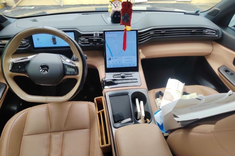 Used Nio ES8 2020 580 km Range Six-Seater Version Center Console